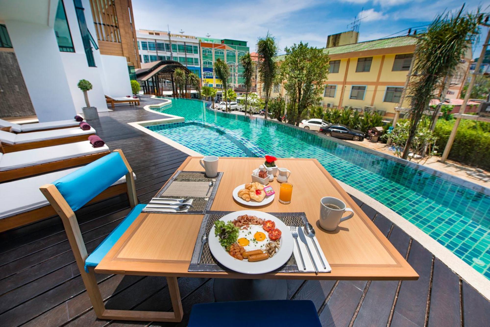 The Lunar Patong Phuket Dış mekan fotoğraf